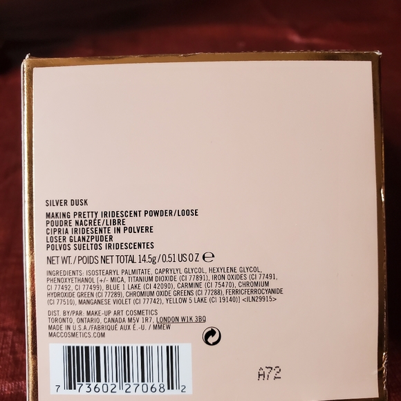 *LIMITED EDITION * BNIB MAC Silver Dusk Powder - Picture 3 of 4